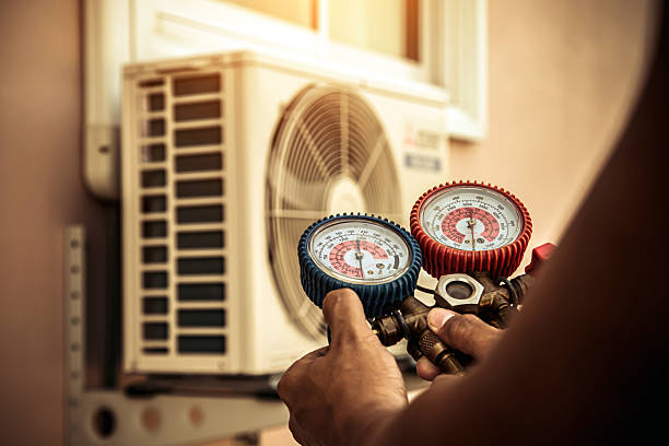 Professional Ac Installation technician working in Bristow, VA